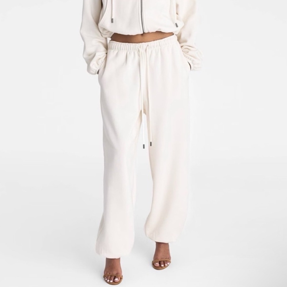 KBBB by Kahlana Barfield Brown Target Cream Sweatpants XXL Joggers KBBB-015